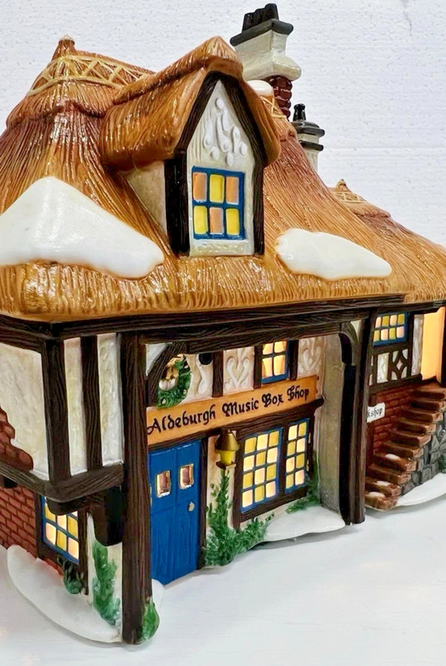 Department 56 Dickens Village Aldeburgh Music Box Shop #58441
